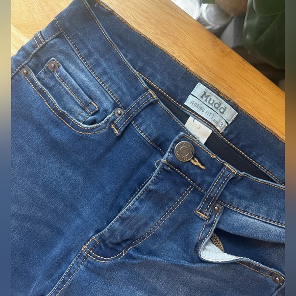 Mudd Jegging Fit Skinny Jeans - Picture 3 of 6